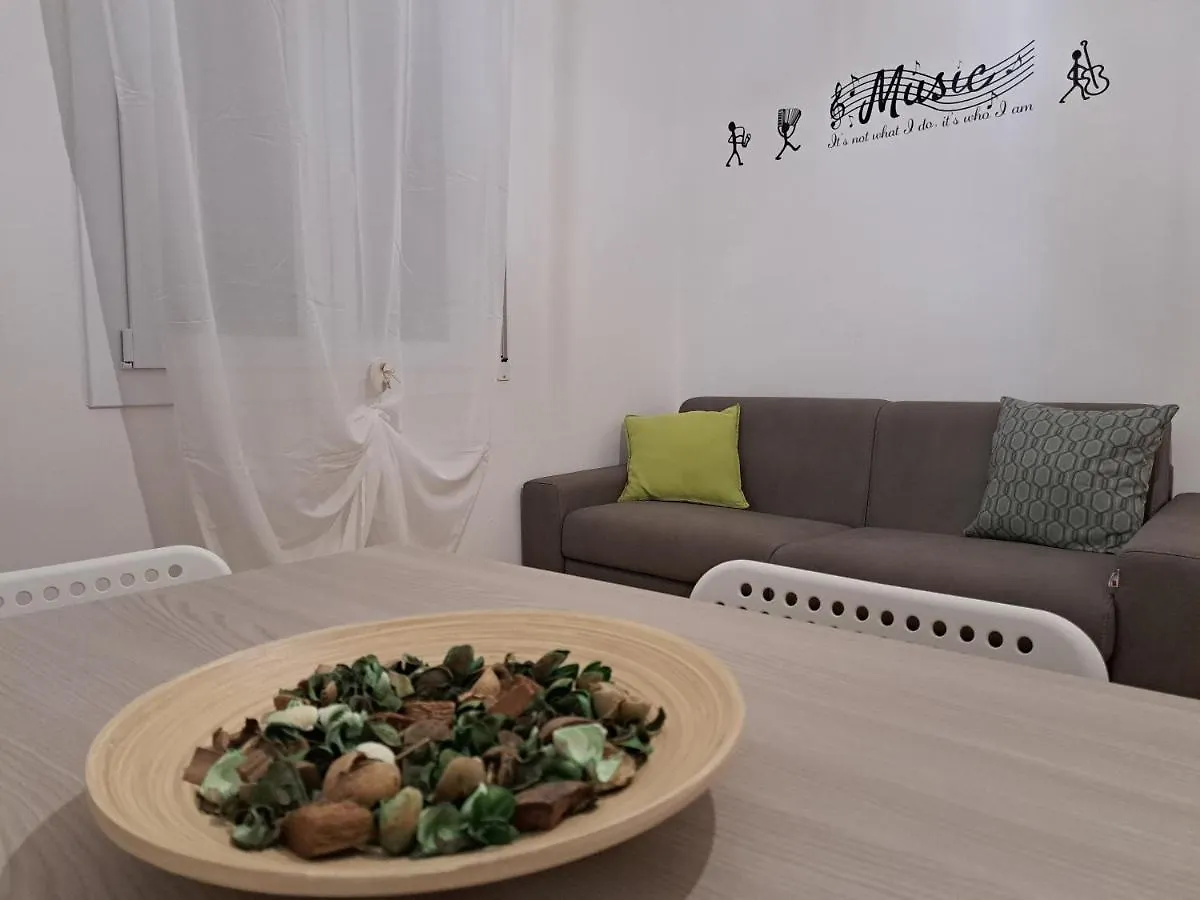 Bolognamania Apartments-Pop 0*, Bologna